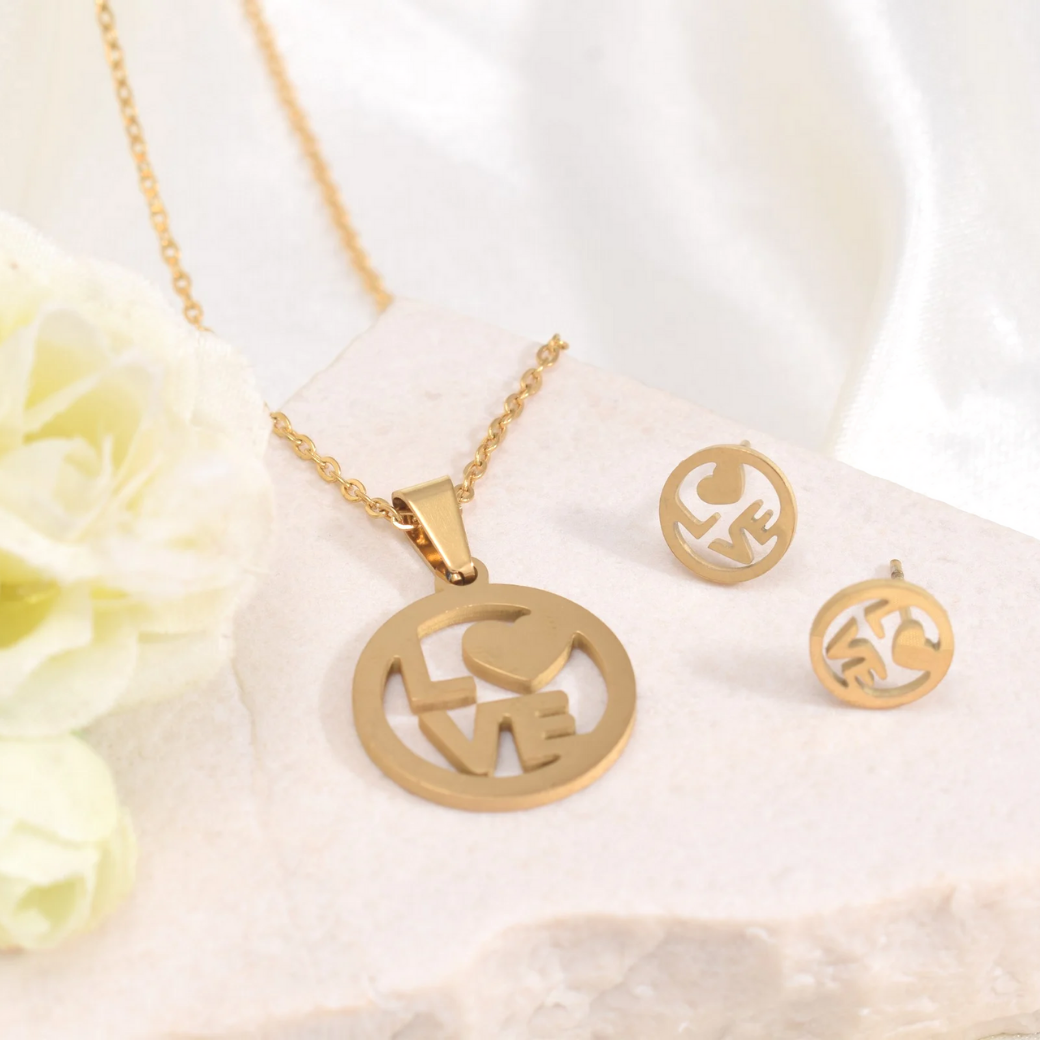 Set collar y aretes - love