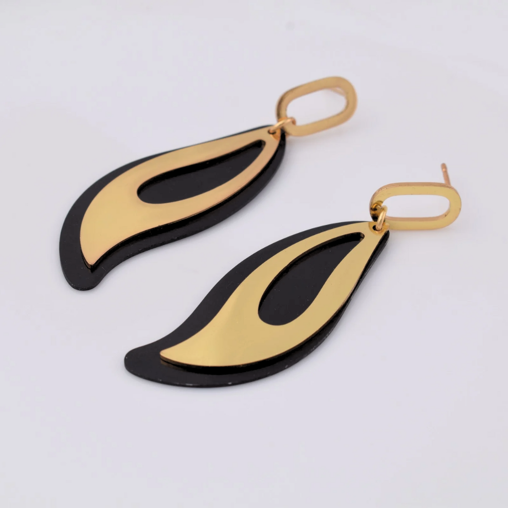Aretes Dorado y negro - hojas