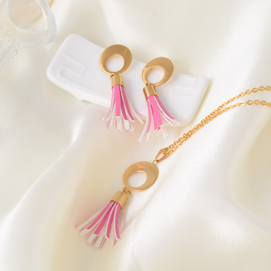 Set collar y aretes - hilo cuerina rosa