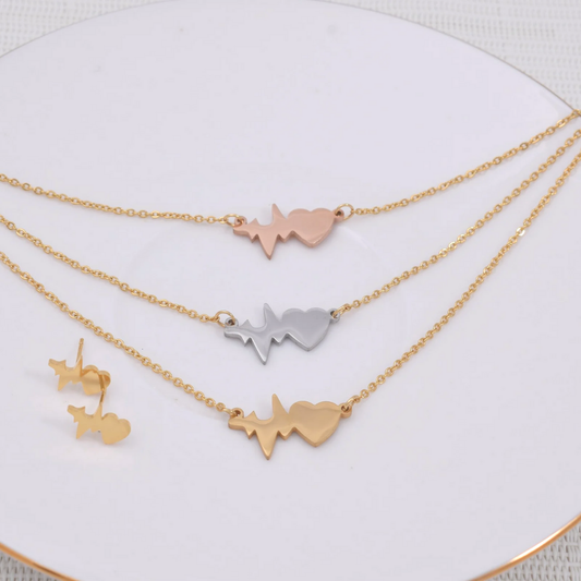 Set collar y aretes - corazón triple signo vital